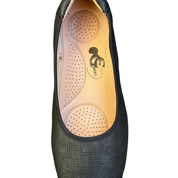 GC Comfortable Womens Kiana Perforate Round Toe Flat Size 8.5 - Picture 5 of 6